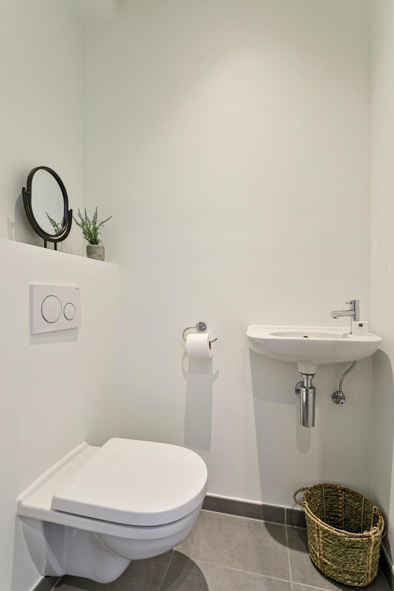 Huswell - Spacious Family Retreat With Terrace Holiday home Ostend