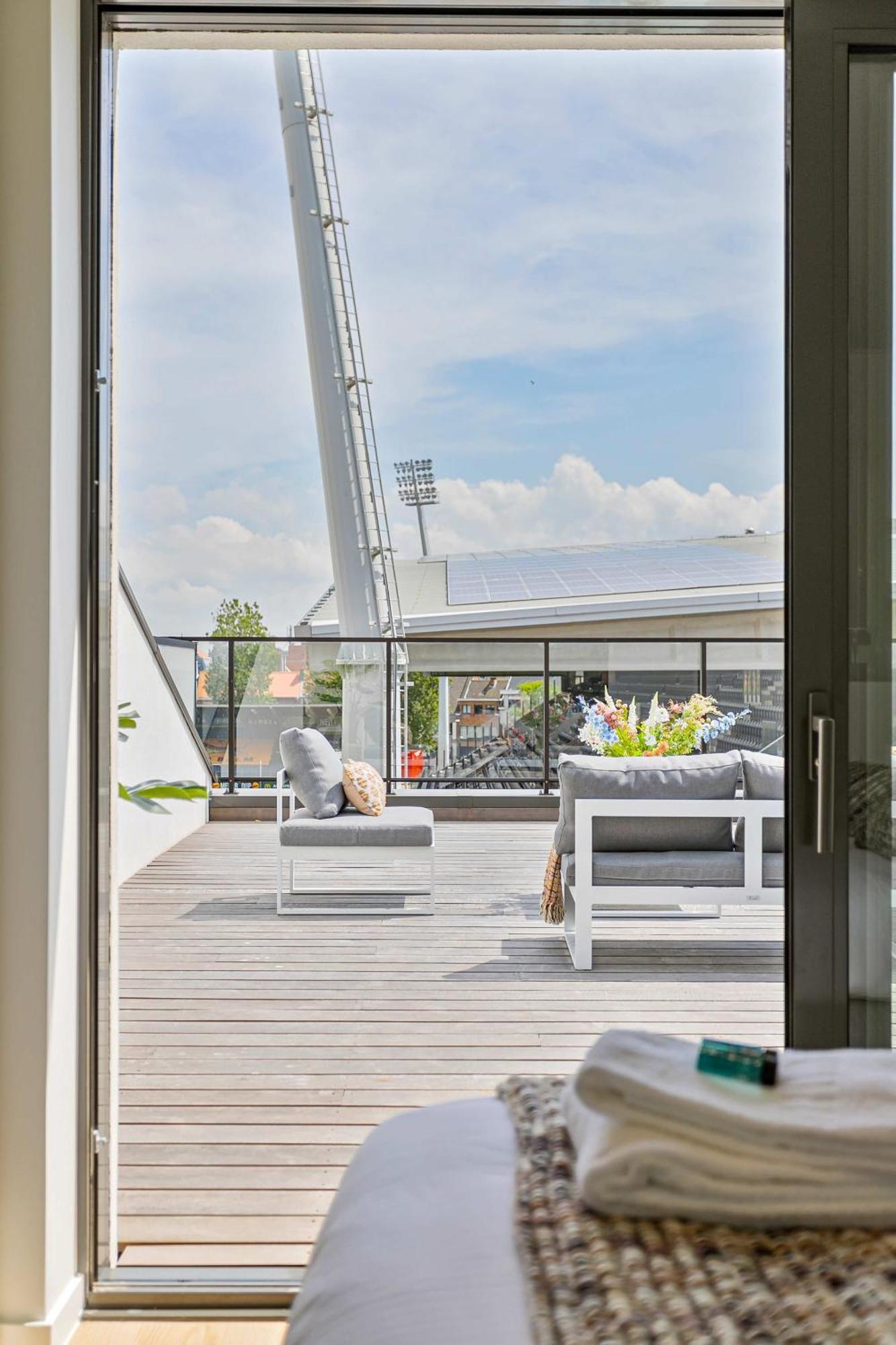 Huswell - Spacious Family Retreat With Terrace * Ostend